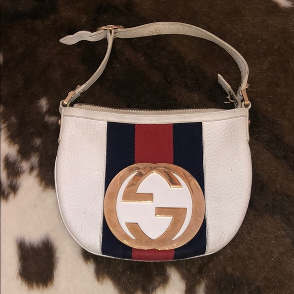 Gucci Handbags - Gucci purse